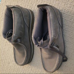 SOLD...LUGZ NY LUG CO. Mens 12 Grey Leather Suede Laced Ankle Hiking Boots